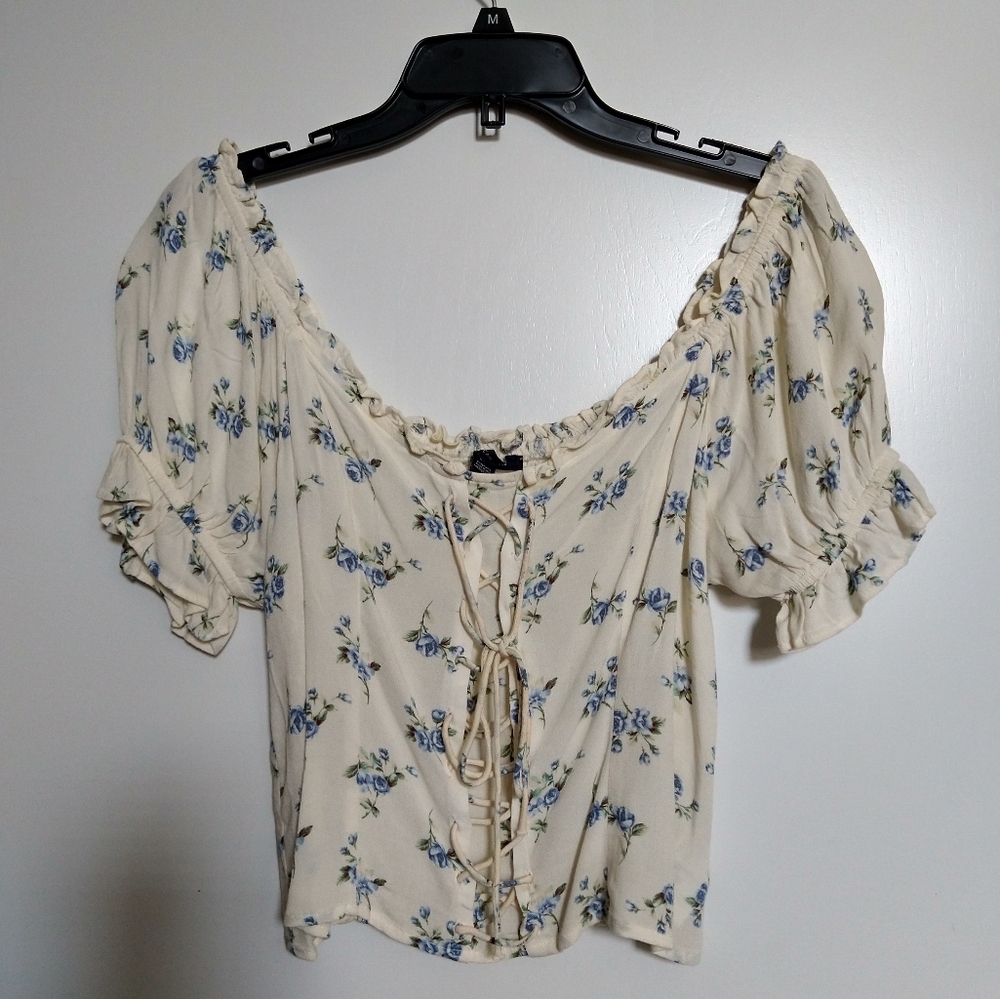 *SOLD* American Eagle Cropped Floral Peasant Top